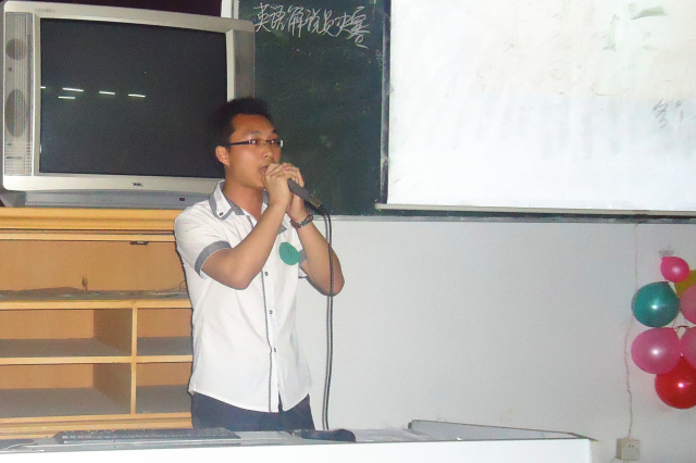 选手现场英文解说