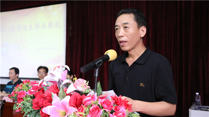 学院副院长魏跃进讲话