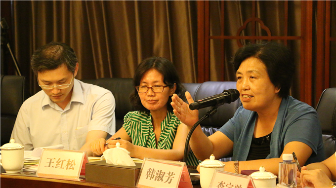 党委书记韩淑芳作学院介绍