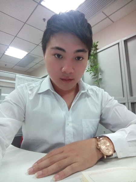 李松俊:月入2万元