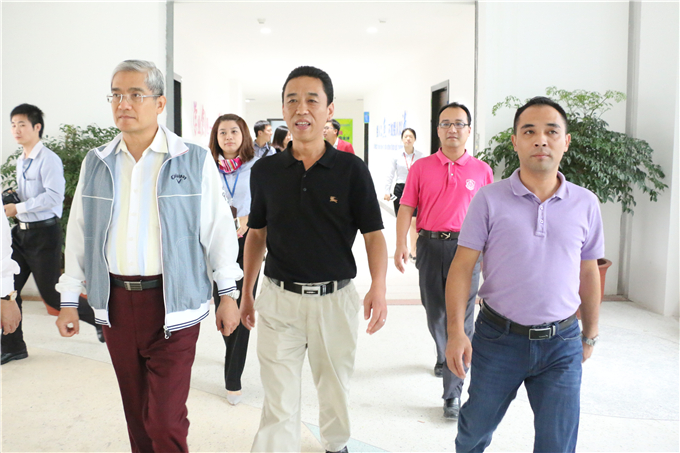 参观海西电商学院