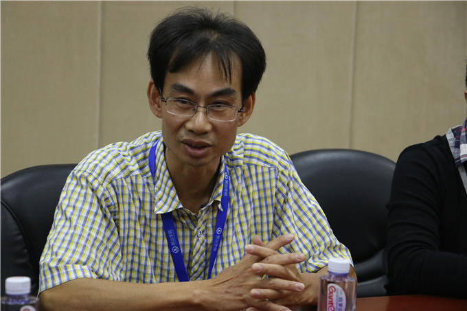 ���������ν��ܱ���У������Ļ������