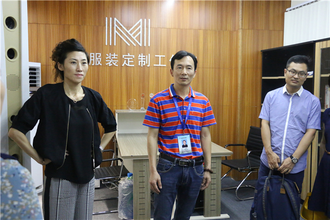 ι۷װҵѧԺ߶˷װƹ