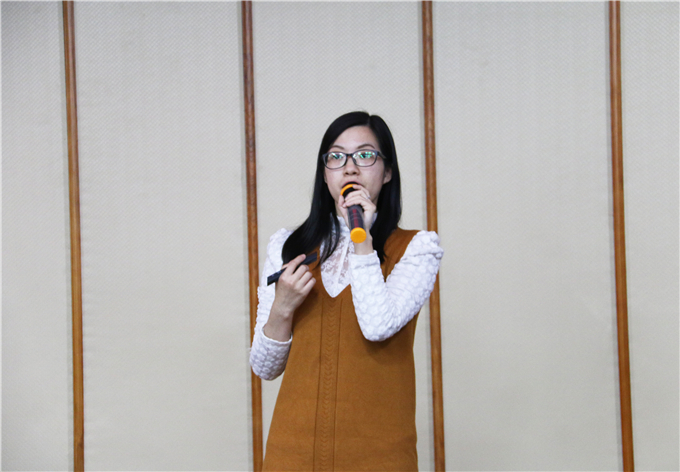 创业学院电商教研室主任何晓珊对本次大赛进行了详细介绍